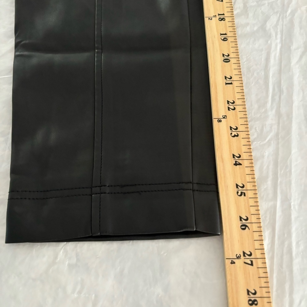 Madewell Vegan Leather Pull-On Paperbag Pants Black‎ Style MB292  size 4 - Picture 9 of 11